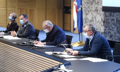 Božinović: Dok je vani hladno, terase se neće otvarati. Nakon 15. veljače možemo razgovarati o korekciji