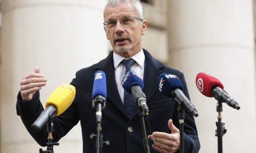 HNB upozorava na tri rizika; napuhane cijene nekretnina, javni dug i teže vraćanje kredita