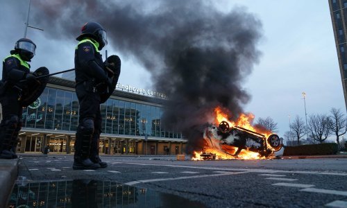 U Nizozemskoj neredi drugu noć zaredom nakon uvođenja policijskog sata