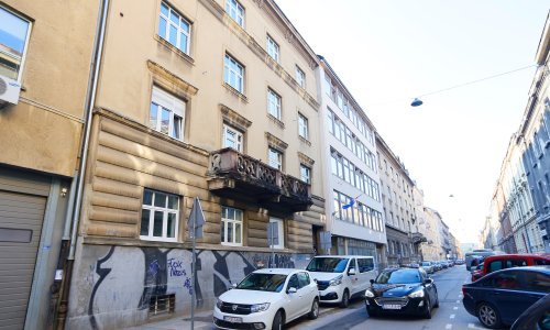 Stanari ove zgrade u centru Zagreba smrzavaju se već mjesecima: Digli kredit za fasadu od koje se odustalo, a Grad im ne vraća novac