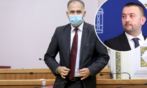 Kajtazi pozvao zastupnike da podrže zabranu ustaških simbola, odgovorio mu Pavliček: Ja ne vidim ustaška obilježja, nego obilježja obrambenih snaga koje su i vama omogućile da budete ovdje