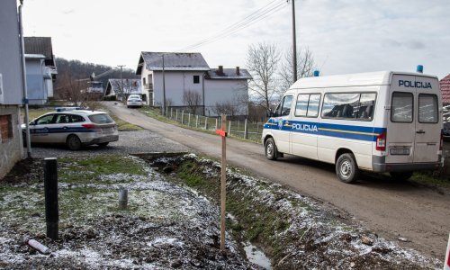 Djelatnici HEP-a došli mu isključiti struju, a on na njih bacio bombu
