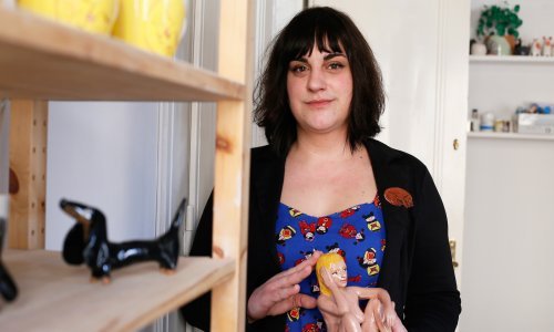 [FOTO] Sve je osvojila svojim svinjicama, a sada pomiče granice aktovima. Upoznajte akademsku kiparicu Helenu Ohnjec koja zna kako glini udahnuti život