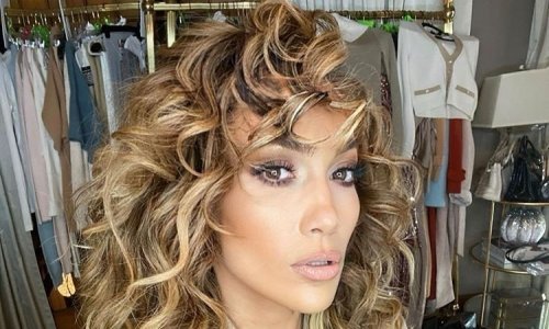 Imate kovrčavu kosu i željni ste promjene? Ove frizure slove za najpoželjnije