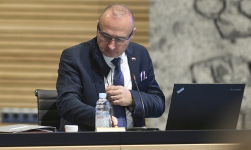 Grlić Radman: Migrante u BiH smjestiti u kampove na ulazu u zemlju