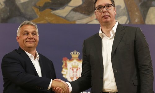 Orban odigrao dupli pas s Vučićem: Dekretom odobrava kinesko cjepivo, tvrdi da će se i sam njime cijepiti