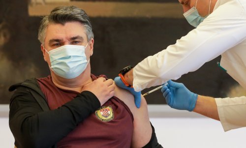Zoran Milanović primio drugu dozu cjepiva protiv korone
