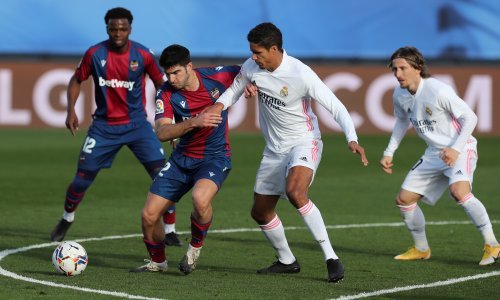 [FOTO] Novi posrtaj madridskog Reala i to na domaćem terenu; Levante srušio 'kraljeve', a možda i Zinedinea Zidanea