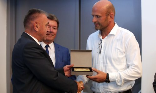 Tko je bio Tedi Slamić, brutalno likvidiran ispred svoje trgovine u Vodicama?