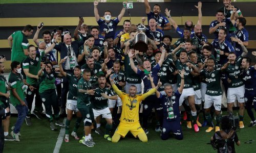 [FOTO] Pobjednik južnoameričke Lige prvaka odlučen u devetoj minuti sudačke nadoknade; na tribinama slavne Maracane bili navijači