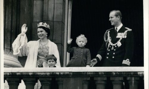 Kraljica Elizabeta II još je 1969. zabranila ovaj film. Sada se pojavio na internetu i podigao prašinu