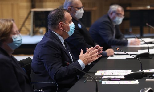 Stožer se izjasnio o postrožavanju na granici sa Slovenijom, cijepljenju u Srbiji, Covid putovnicama...