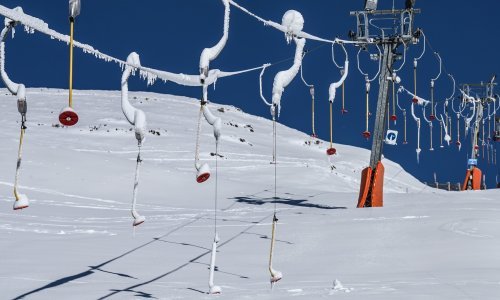 Francuska skijališta zbog covida-19 ostaju zatvorena cijelu veljaču