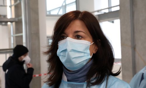 [VIDEO/FOTO] Sanja Musić Milanović: Danas smo došli procijepiti 800 ljudi drugom dozom, nastavit ćemo dok svi ne budu cijepljeni'