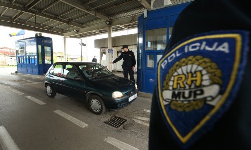 Spriječen pokušaj krijumčarenja 238.000 kutija cigareta