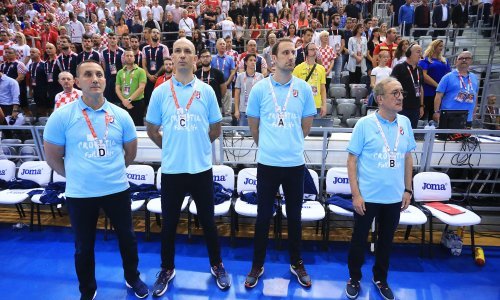 [VIDEO] Novi hrvatski izbornik raspustio fizioterapeute, a jedan od njih nije mu ostao dužan; Damir Kajba se žestoko obrušio na Hrvoja Horvata