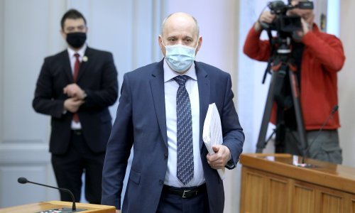 Bačić o članarini u HGK-u:'Postupno će se ukidati malim poduzetnicima'