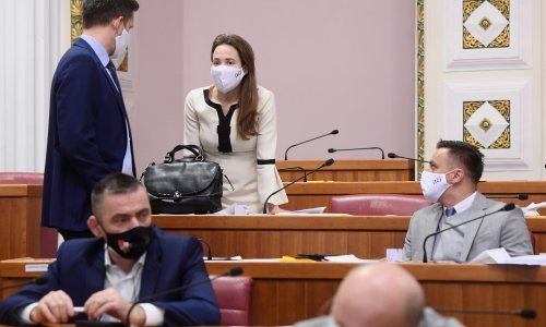 Sabor u petak glasuje o obnovi potresom pogođenih područja; Milanović obilazi Sisak i Petrinju