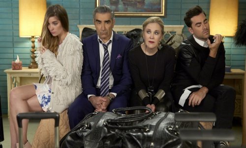Hit serija koja će vas prikovati za ekrane: 'Schitt’s Creek' proglašena je najboljom serijom, a konačno se može gledati i kod nas