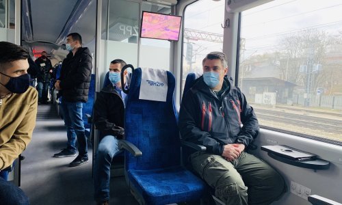 Milanović putovao u Sisak vlakom, obići će i Nebojan te Petrinju