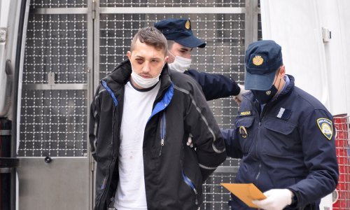 [FOTO] Bivšu curu držao zatočenu u lisicama: Kad je uspjela pobjeći po njega je došla policija koju je napao elektrošokerom