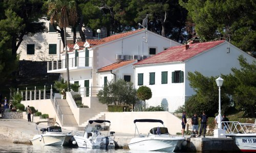 Problemi s Mađarima na 'Todorićevu otoku', postavljaju se montažne kućice bez dozvola, inspektori krenuli u akciju