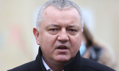 Ministar Horvat u Petrinji objasnio detalje rušenja kuća i zgrada, progovorio i o Vanđelićevoj budućnosti