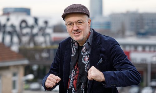 Vuco: Obraćat ću se narodu jednom tjedno s predivnog balkona