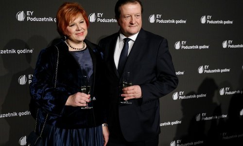 Rektor Boras i supruga cijepili se na dječjoj stomatologiji da se cjepivo ne baci?