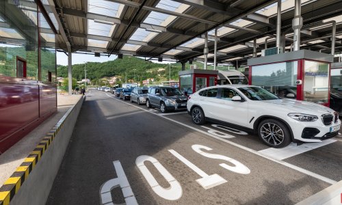 Pokušali ući u Hrvatsku, pa kritvorili 12 PCR testova