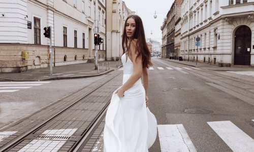 Pronašli smo najsanjivije modele vjenčanica idealne za intimna vjenčanja, ali i otkrili gdje i kako možete osvojiti Jimmy Choo cipele