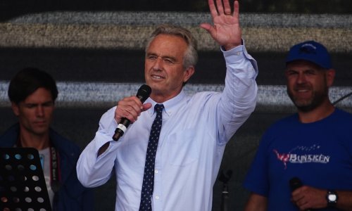 Instagram uklonio profil Roberta F. Kennedyja Jr.-a zbog dezinformacija o covidu