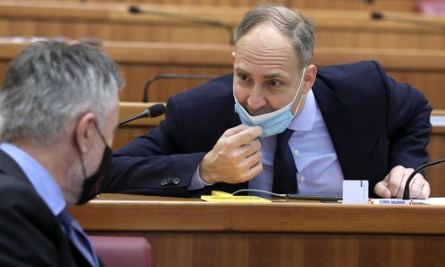 Bartulica: Plenković nije u stanju donositi hrabre odluke o ključnim pitanjima, hrvatske interese podređuje europskim