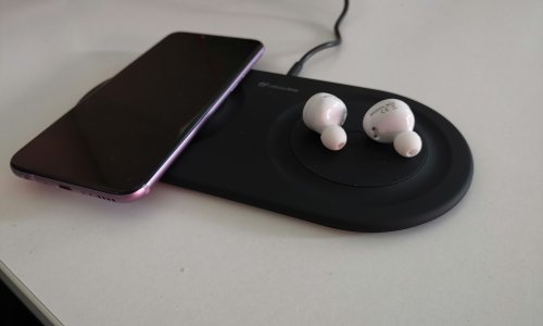 [FOTO] Isprobali smo zgodan i praktičan dvostruki bežični punjač, evo što je pokazao