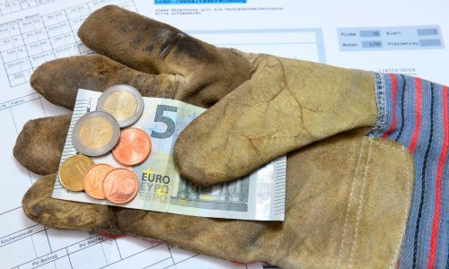 Prosječna zagrebačka neto plaća za rujan 8.205 kuna, za tisuću kuna veća od državnog prosjeka