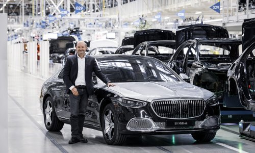 [FOTO/VIDEO] Mercedes-Benz slavi: 50 milijuna osobnih automobila iz globalne proizvodne mreže