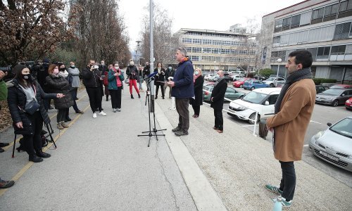 Članovi Fakultetskoga vijeća Filozofskog fakulteta u Zagrebu predlažu Željku Kamenov za obnašateljicu dužnosti dekana