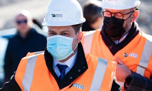 Ministar Butković: Cijepljenje preko reda se ne može opravdati; progovorio i o vlasniku kafića koji zabranjuje ulazak HDZ-ovcima: Otići ću kod njega na kavu