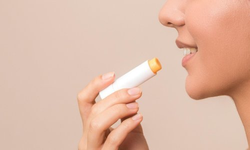 Riješit će vas muka jednim potezom: Najbolji balzami za savršeno meke usne