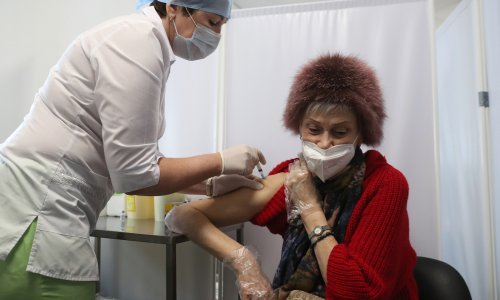 Rusko je cjepivo prešlo put od omalovažavanja do glavne premije u borbi protiv koronavirusa. Pogledajte što znamo o Sputnjiku V