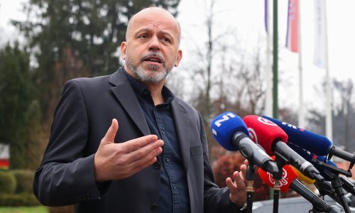 Šef HALMED-a, agencije koja ima ključnu ulogu u nabavi ruskog cjepiva: Čekat ćemo odobrenje EMA-e, ali paralelno ćemo istražiti mogućnosti izvanrednog uvoza