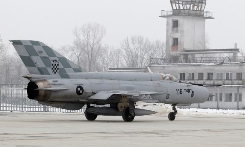 Zbog redovitih letačkih aktivnosti moguće probijanje zvučnog zida