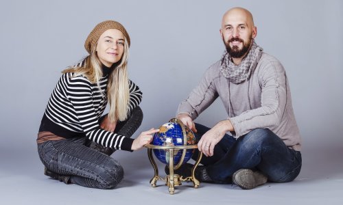 Među ljubavnim pričama sa svih strana svijeta jedna od ljepših je ona Mire Furlan i Gorana Gajića: Dokumentarac koji je rezultat neobičnog medenog mjeseca čeka domaću premijeru