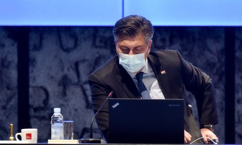 [FOTO] Plenković: Intencija je da se od 1. ožujka omogući rad ugostiteljskih objekata na terasama i otvorenim prostorima