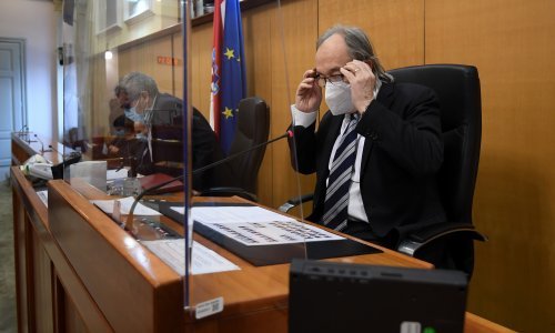 Radin: Morat ćemo nabaviti prozirne maske za one koji idu na izbore
