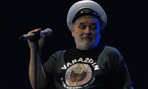 Hrvatski političari opraštaju se od Balaševića, Glavašević: 'Pomogao nam je da ozdravimo nakon rata'; Kosor: Djevojka sa čardaš nogama, eh, pjevalo mi se u nekom divnom davnom vremenu