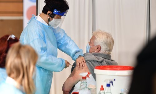 U zagrebačkim liječničkim ordinacijama idućeg tjedna 16.000 doza cjepiva za starije i kronične bolesnike