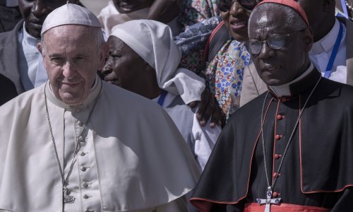 Papa prihvatio ostavku gvinejskog ultrakonzervativnog kardinala Roberta Saraha, prefekta Kongregacije za bogoštovlje i disciplinu sakramenta: 'Ja sam u rukama Božjim'