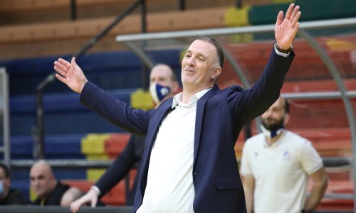 Nakon neočekivanog poraza od Nizozemske oglasio se i Veljko Mršić; izbornik košarkaša otkrio gdje je pošlo po zlu