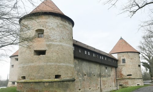 Dimnjaci, fasade, unutrašnjost... I kulturna baština drevnog Siska stradala u potresu